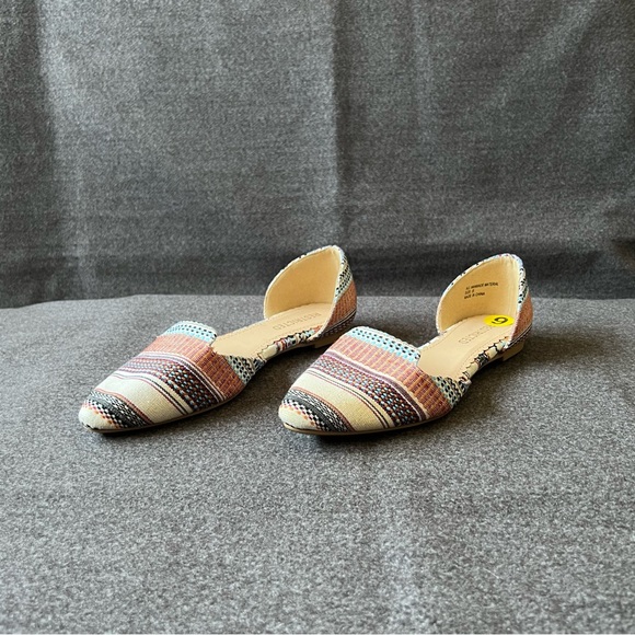 Restricted Boho-Style Flats - Picture 4 of 10